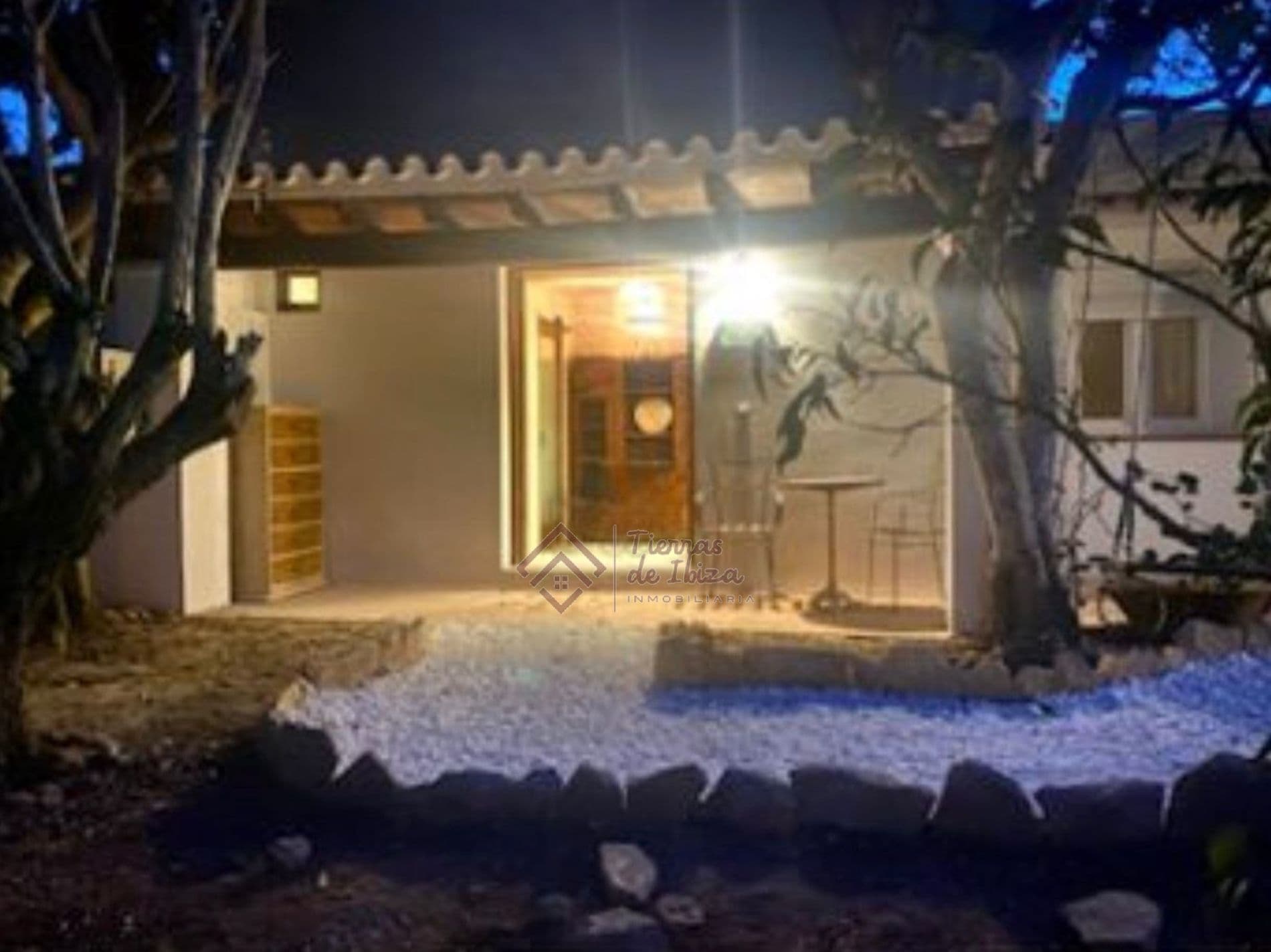 Casita con Jardín en Cala Martina (Santa Eulalia)-Alquiler Temporal - Foto 1