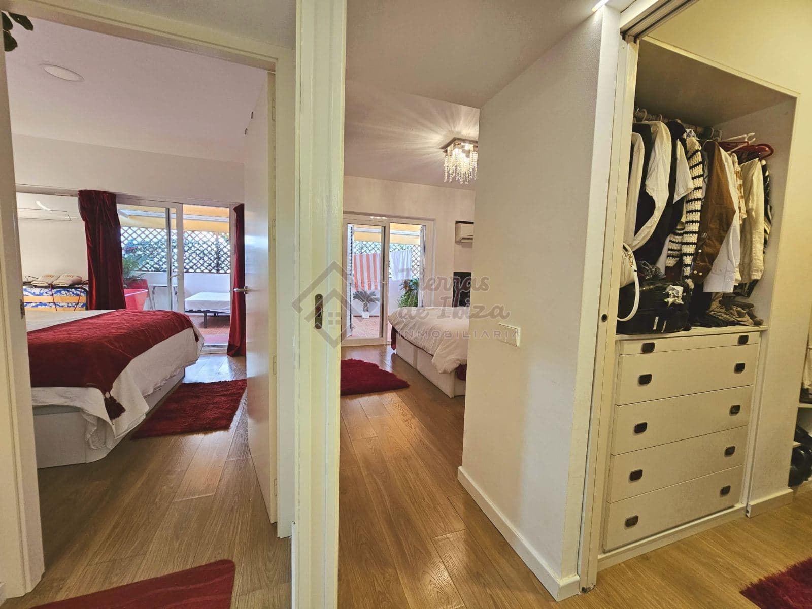 Piso de Lujo con Parking en el Centro de Ibiza - Foto 3