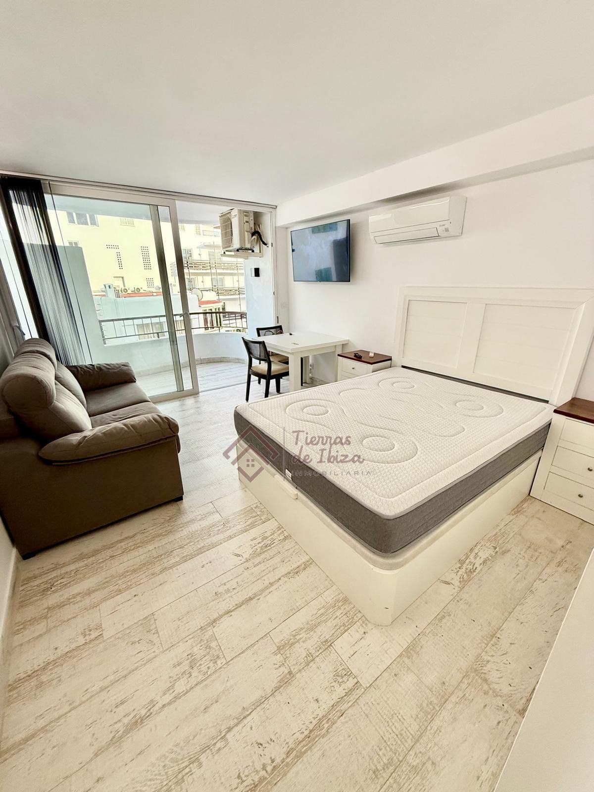 Estudio en Alquiler en San Antonio Centro - Foto 1