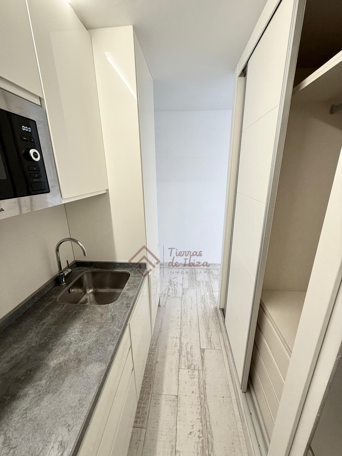 Estudio en Alquiler en San Antonio Centro - Foto 5