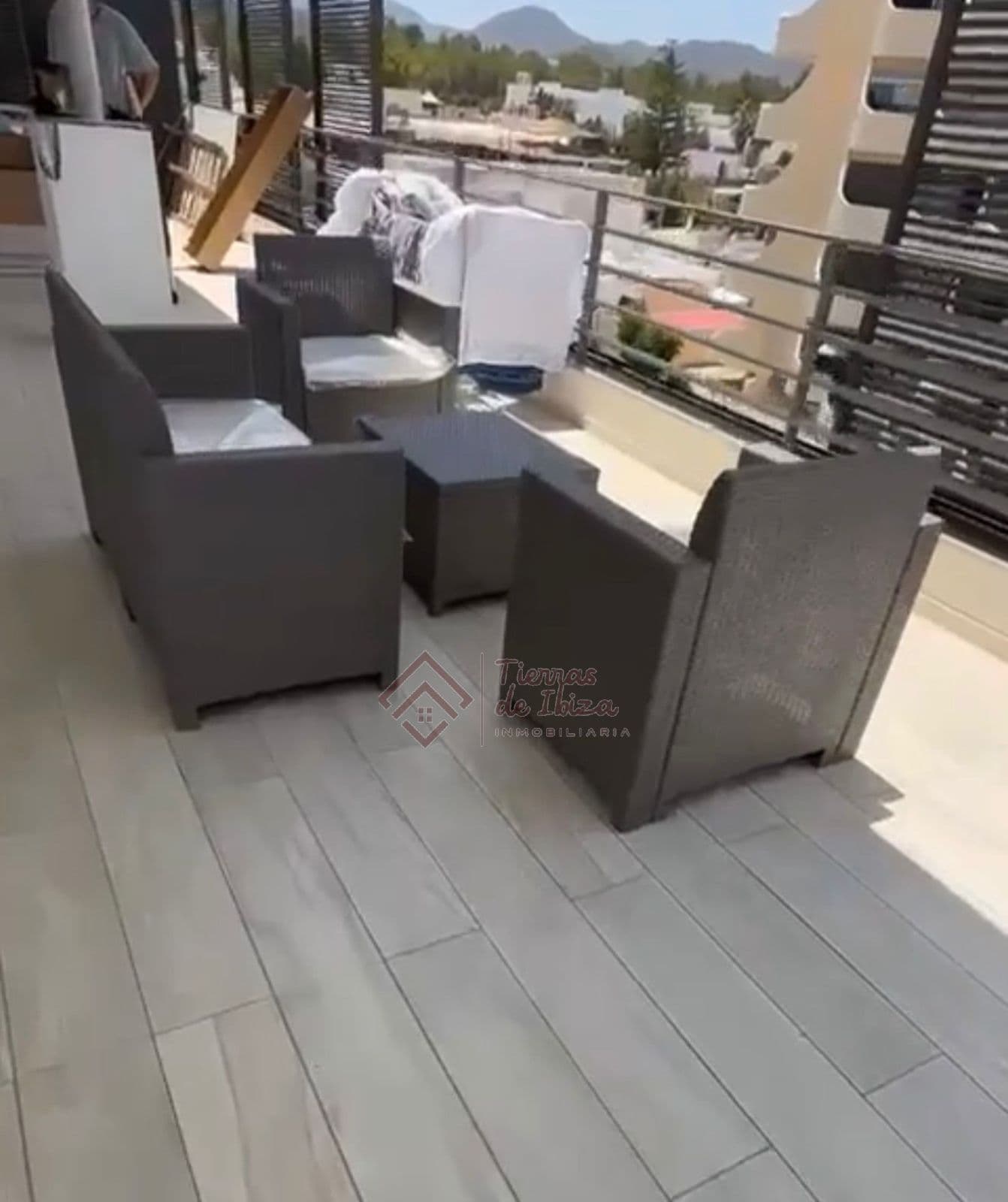 Ático en 1º Línea de Mar en Cala de Bou-Alquiler Temporal - Foto 4