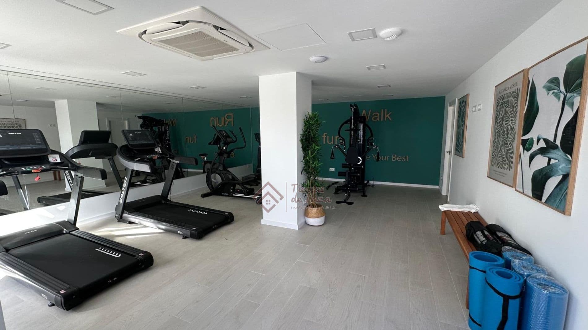 Apartamento de Lujo en Playa d´en Bossa-Alquiler Temporal - Foto 3