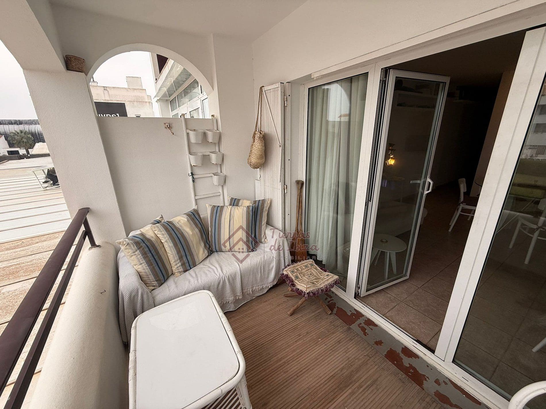 Apartamento en 1º Línea de Mar en Playa d´en Bossa-Alquiler Temporal - Foto 4