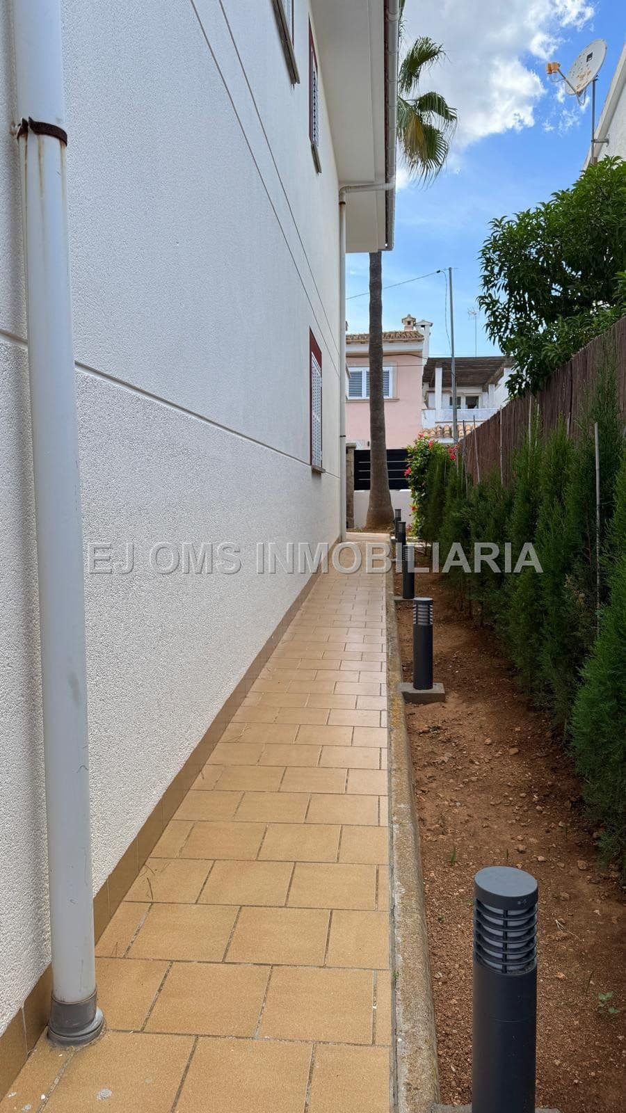 EXCLUSIVA CASA EN ALQUILER ZONA ALCUDIA – 230 m² recién reformada, a 100 metros del mar - Foto 3