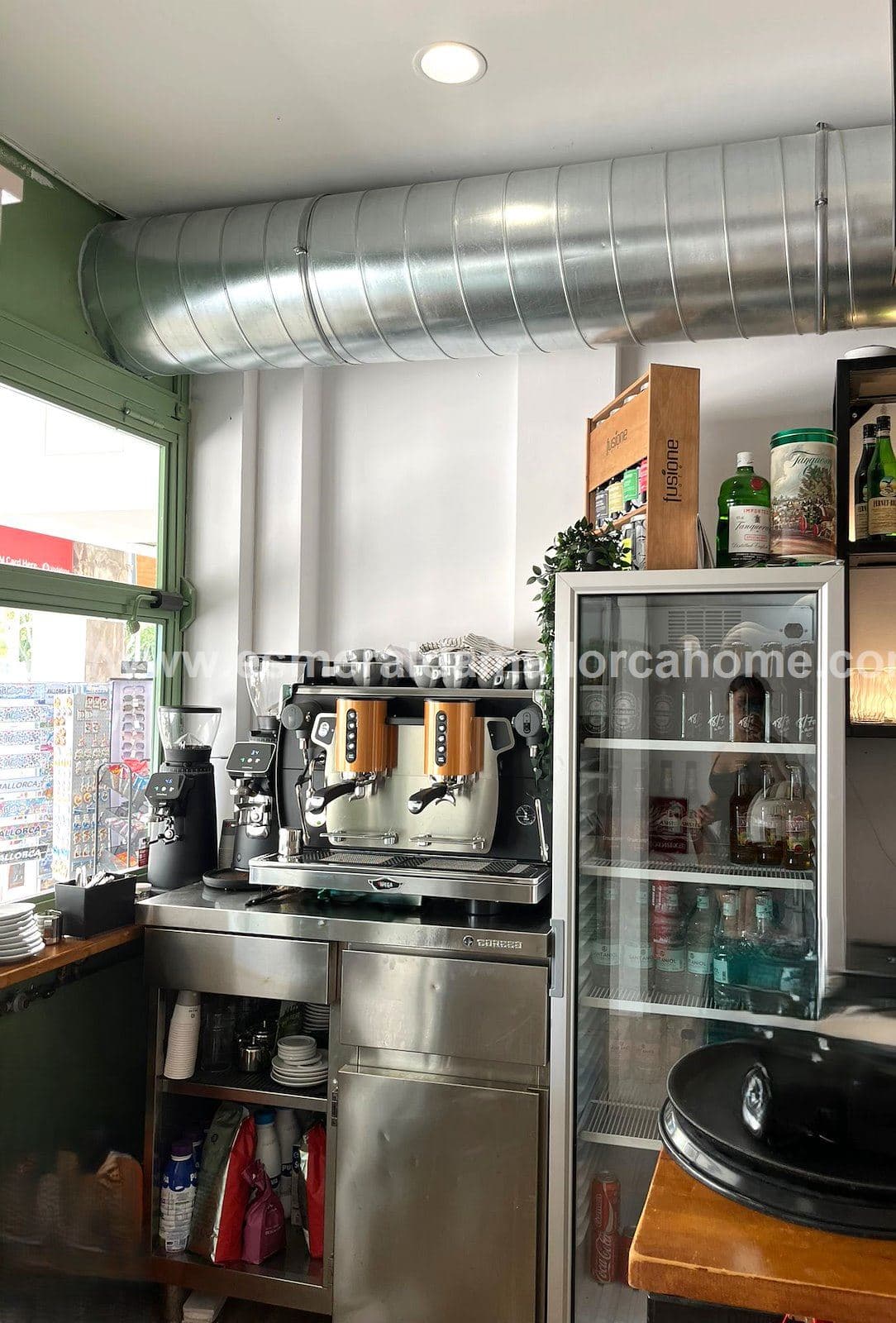 TRASPASO BAR / CAFETERÍA EN PASEO MARÍTIMO - Foto 3