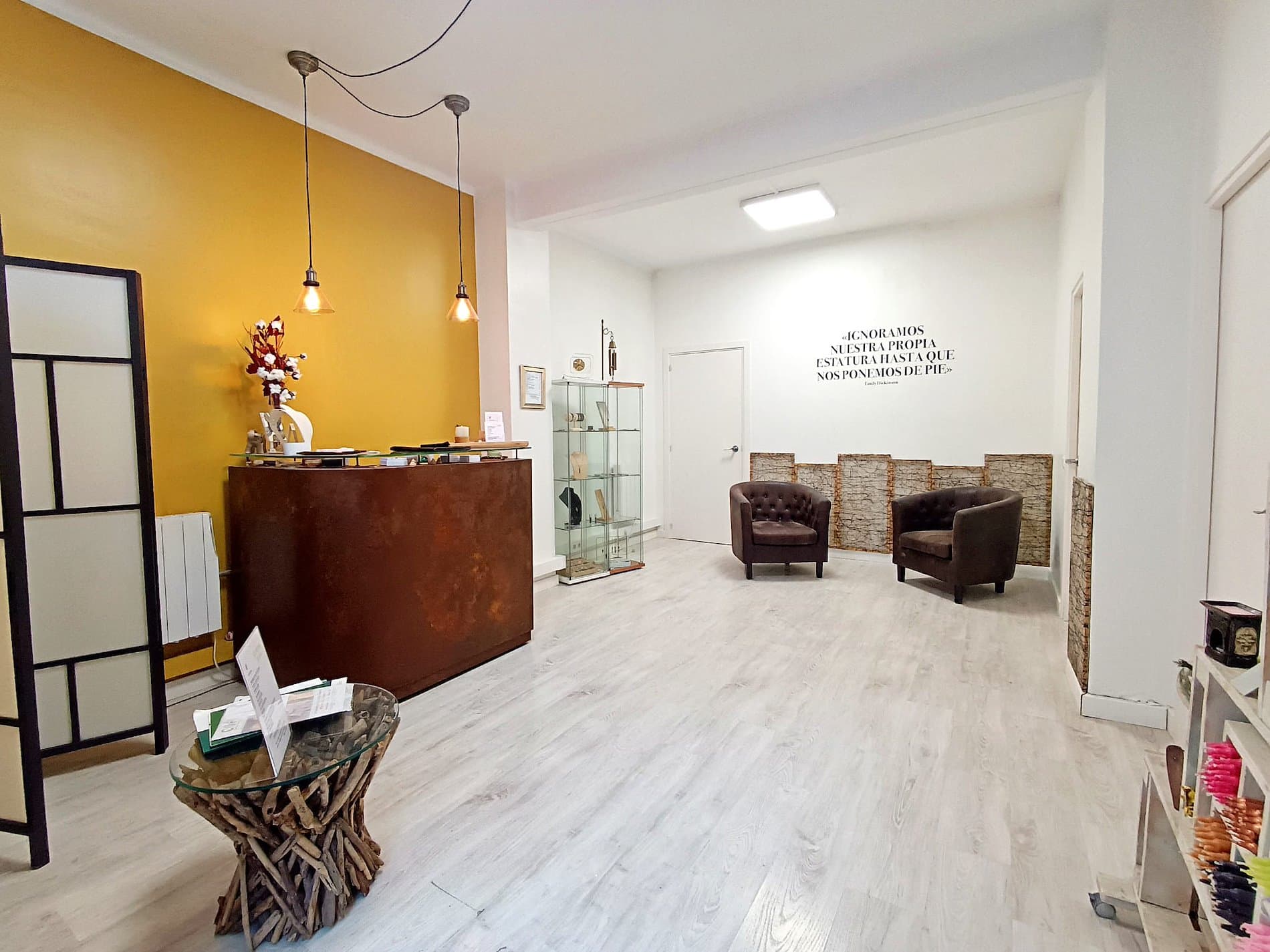 CENTRO DE ESTÉTICA EN TRASPASO - Foto 1