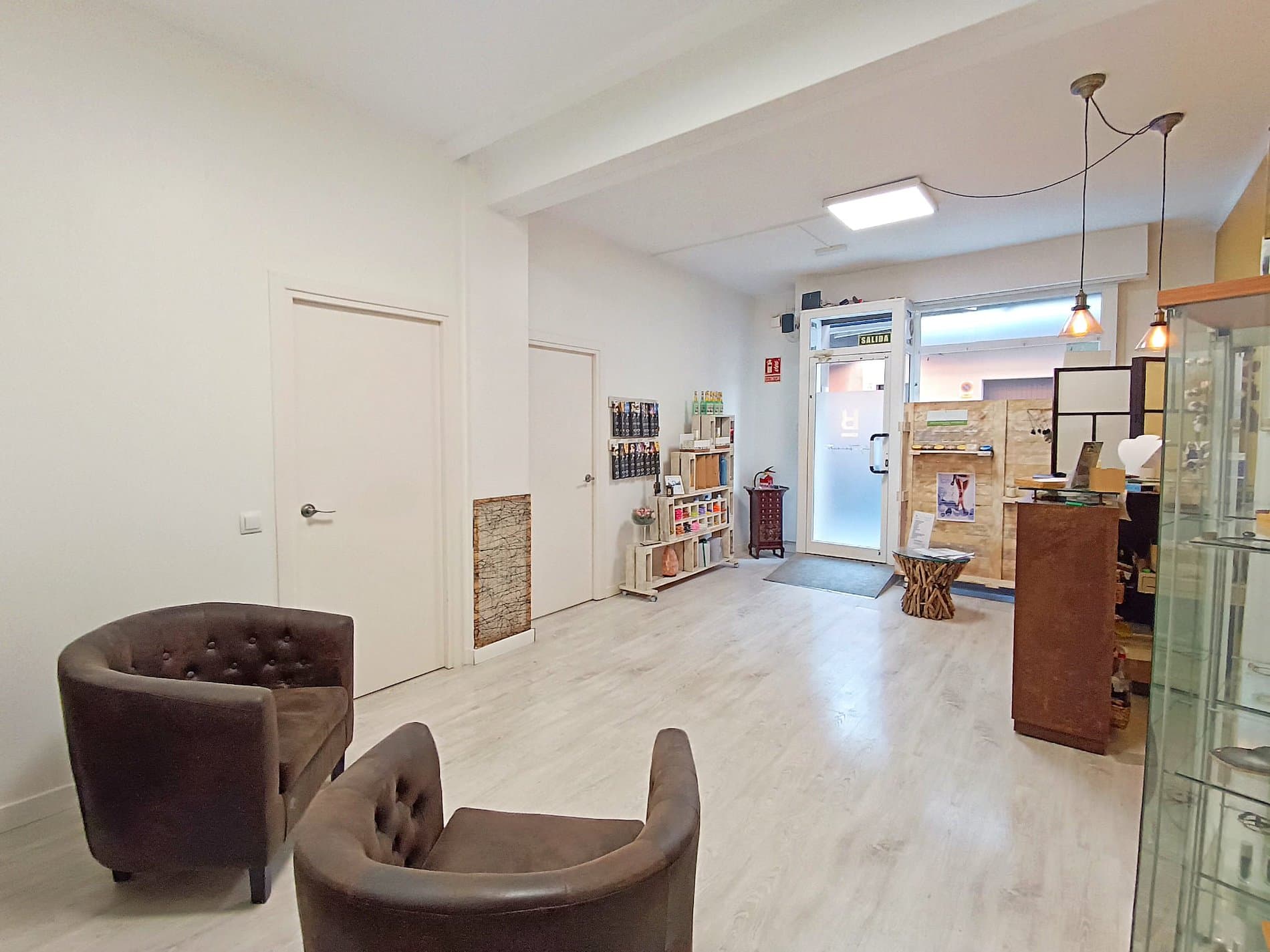 CENTRO DE ESTÉTICA EN TRASPASO - Foto 3