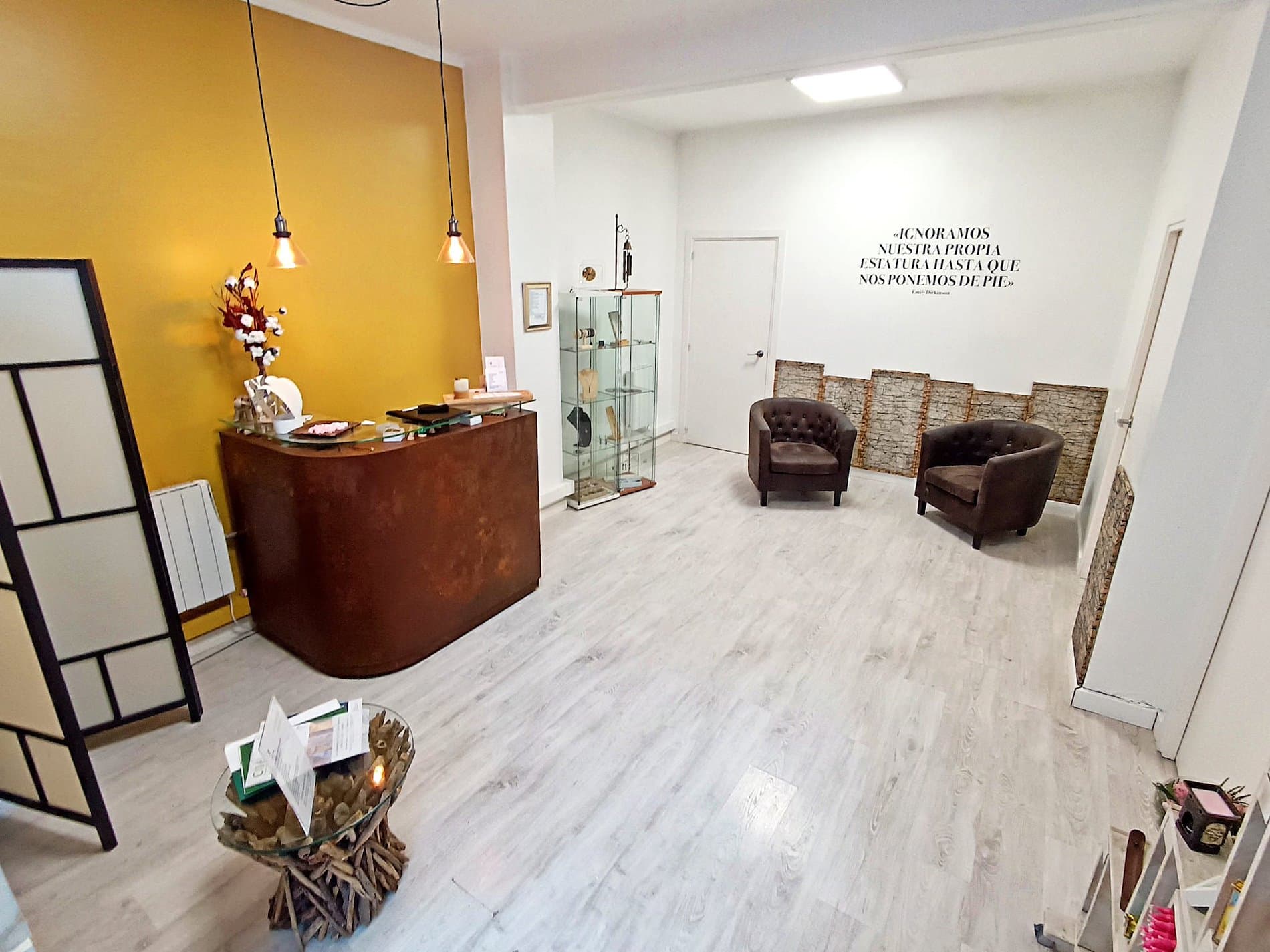 CENTRO DE ESTÉTICA EN TRASPASO - Foto 2