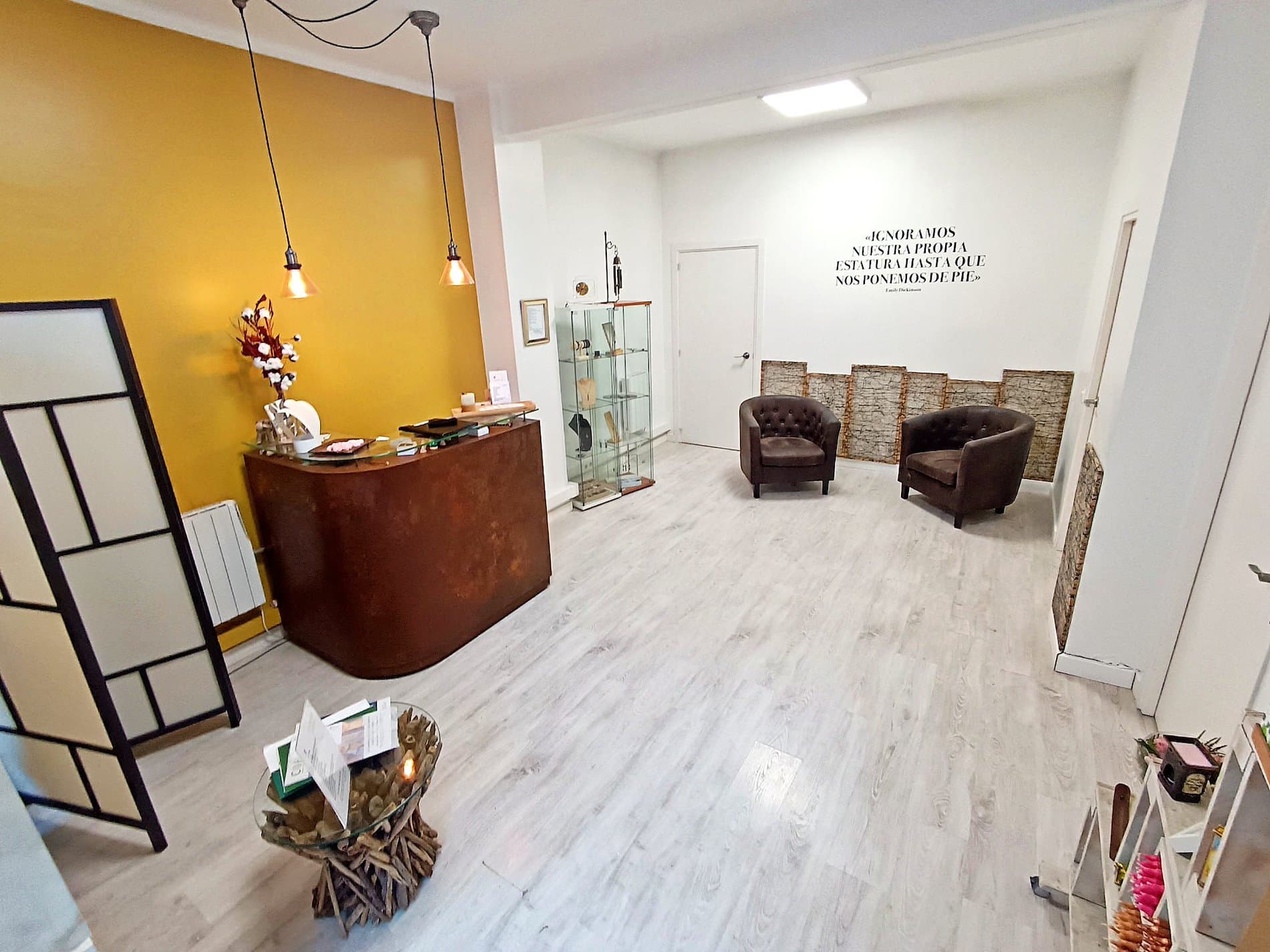 CENTRO DE ESTÉTICA EN TRASPASO - Foto 4