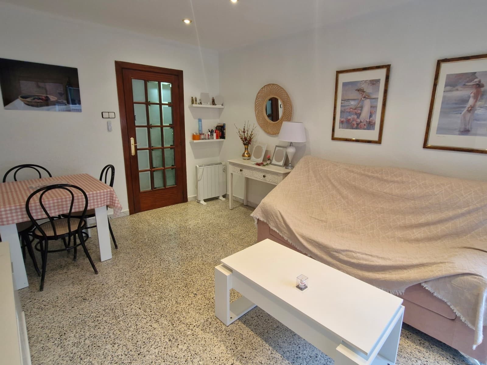 PISO CON 4 HABITACIONES Y BALCÓN - Foto 4