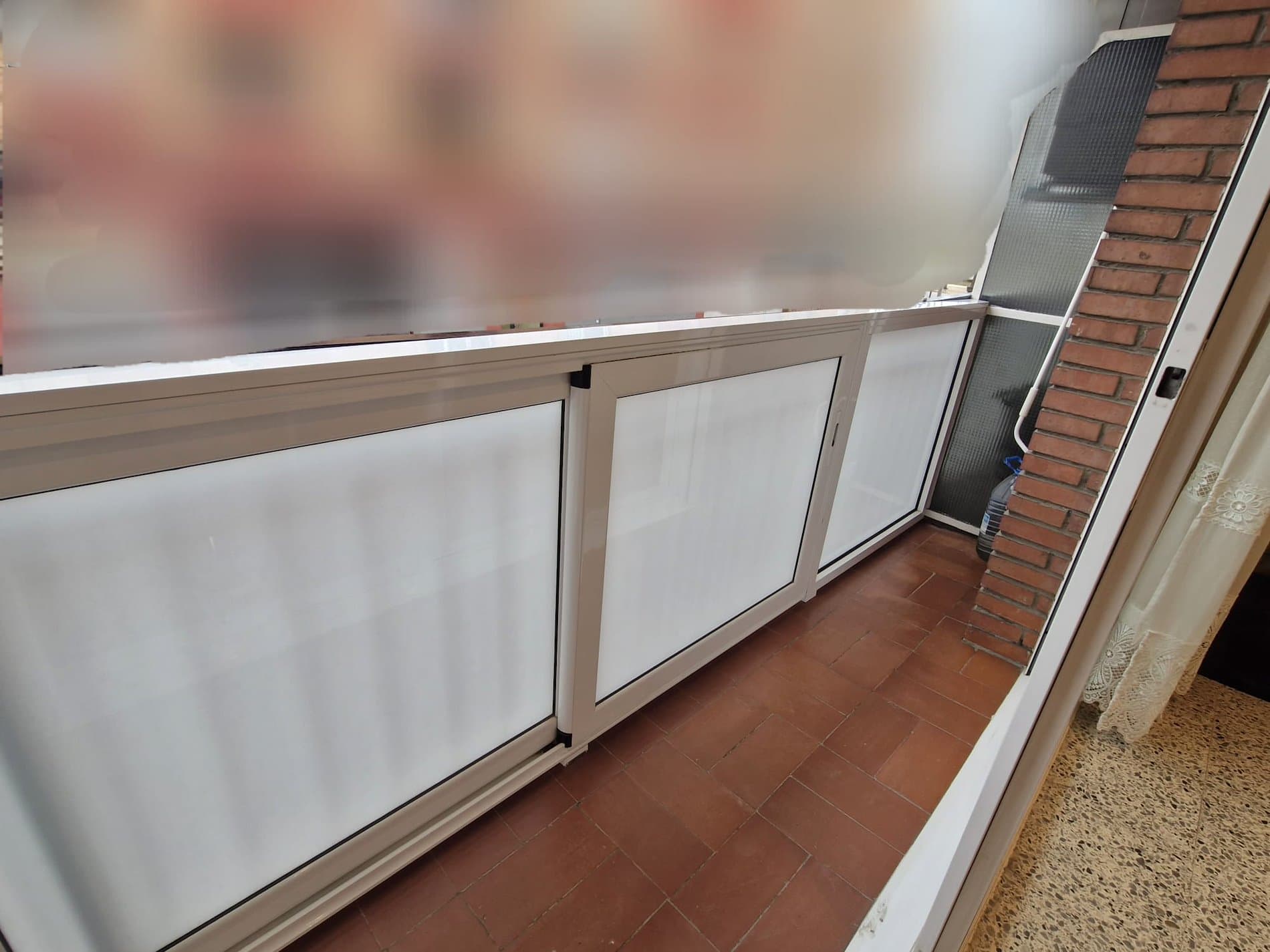 PISO CON 4 HABITACIONES Y BALCÓN - Foto 3