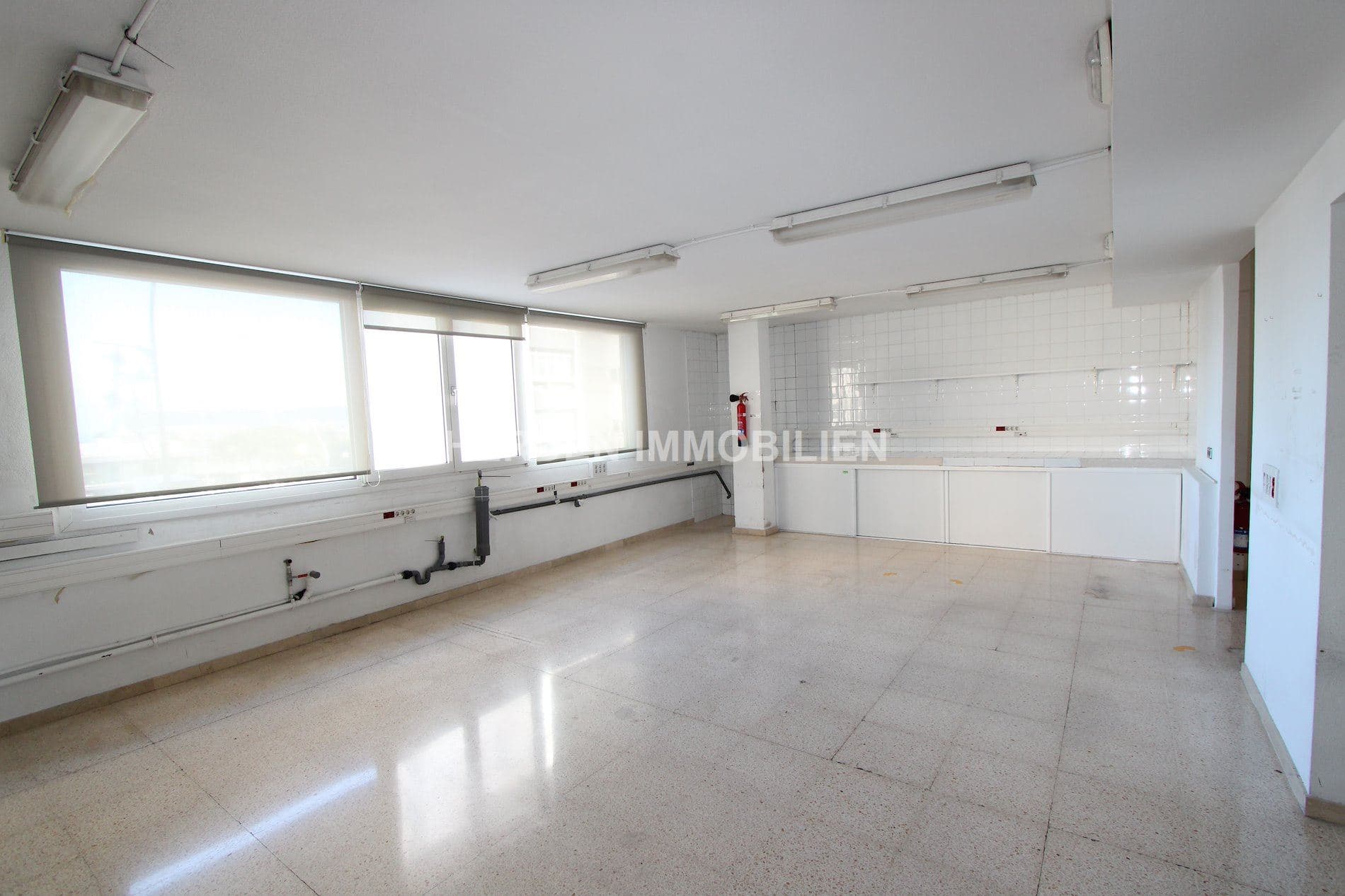 ALQUILER DE LOCAL COMERCIAL EN PORTO PI PALMA DE MALLORCA - Foto 3