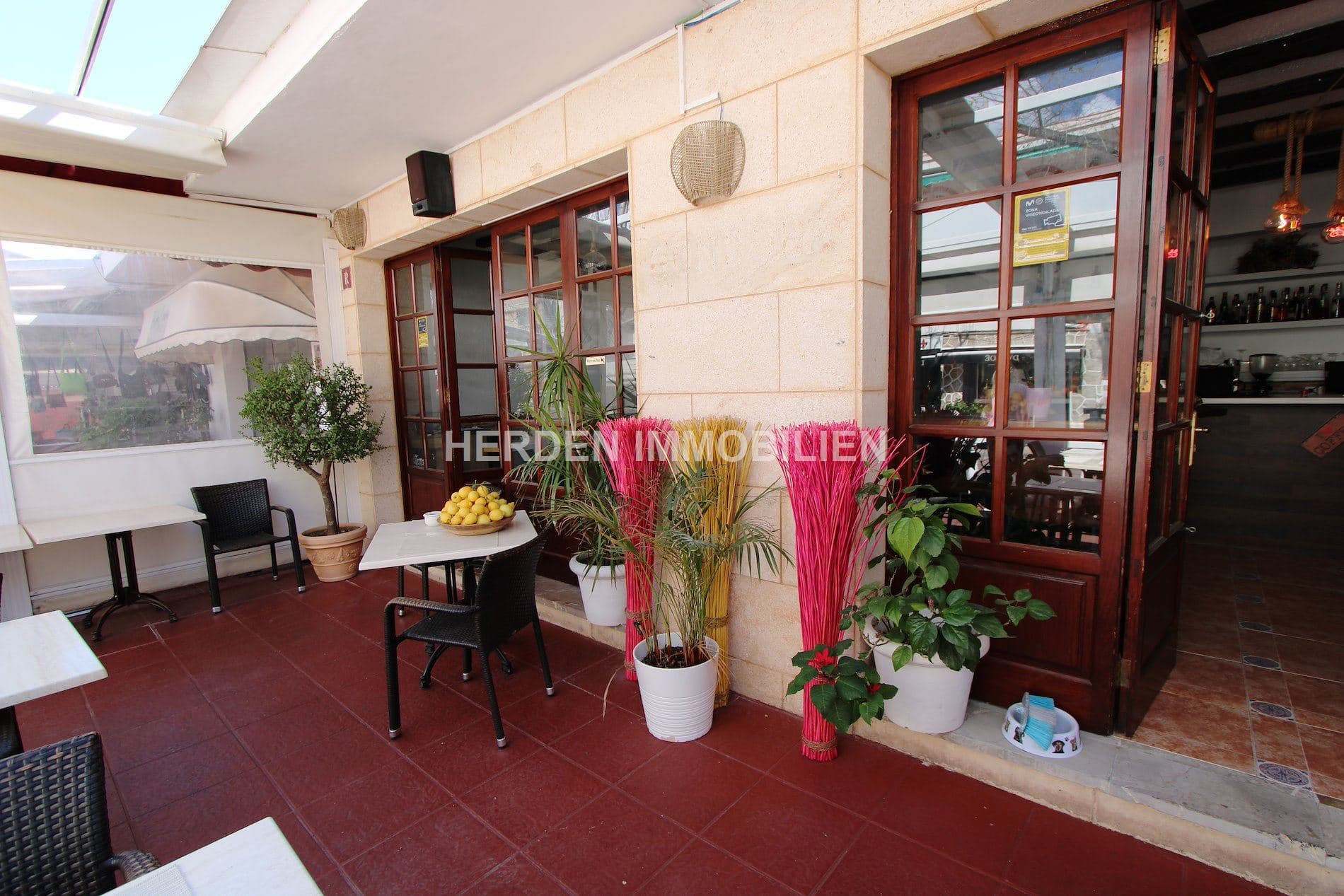 TRASPASO NEGOCIO RESTAURANTE EN PAGUERA MALLORCA EN VENTA - Foto 1