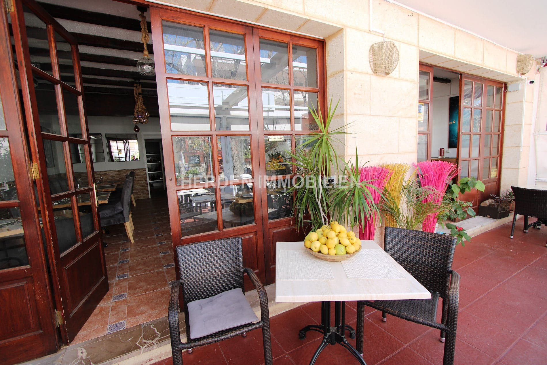 TRASPASO NEGOCIO RESTAURANTE EN PAGUERA MALLORCA EN VENTA - Foto 2