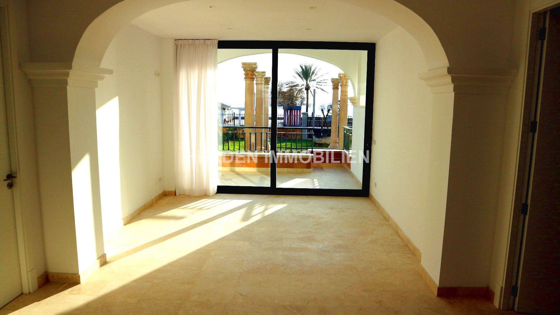 ALQUILER LARGA TEMPORADA PISO PLANTA BAJA PRIMERA LINEA MAR CIUDAD JARDIN PALMA DE MALLORCA - Foto 3