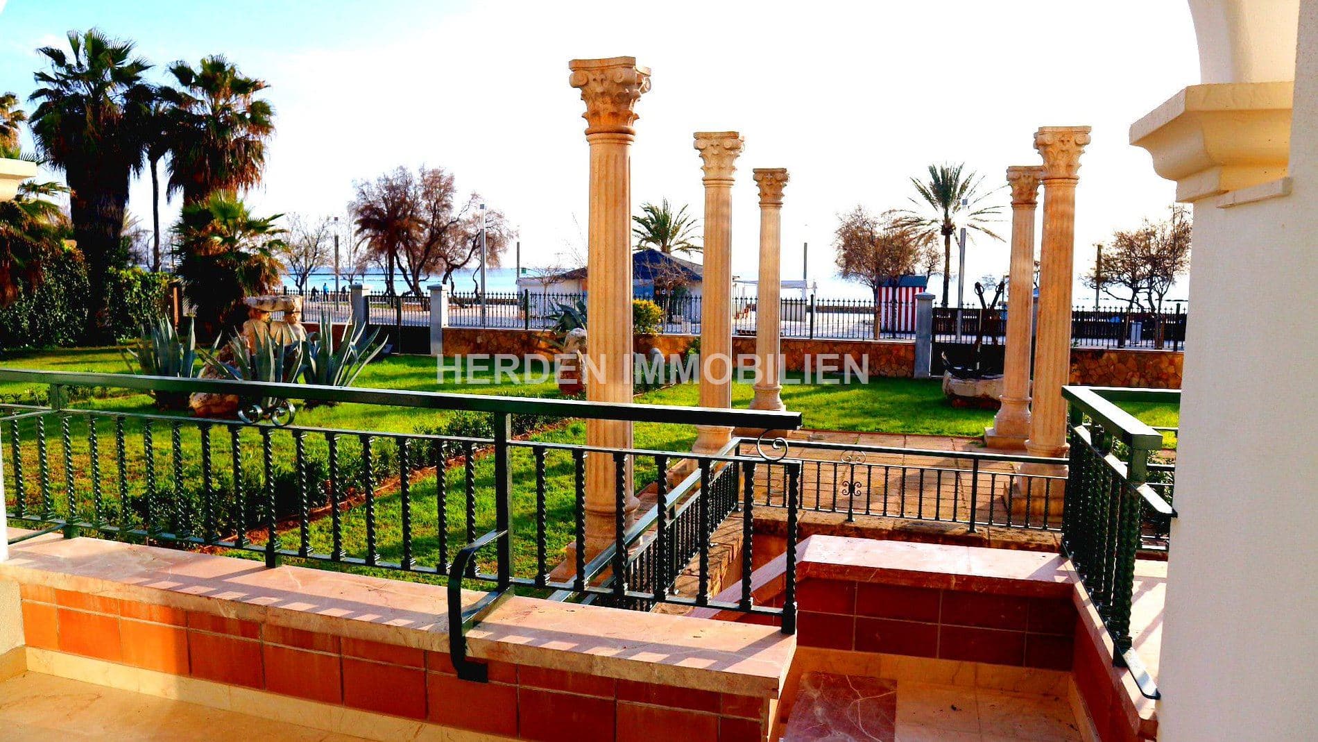 ALQUILER LARGA TEMPORADA PISO PLANTA BAJA PRIMERA LINEA MAR CIUDAD JARDIN PALMA DE MALLORCA - Foto 1