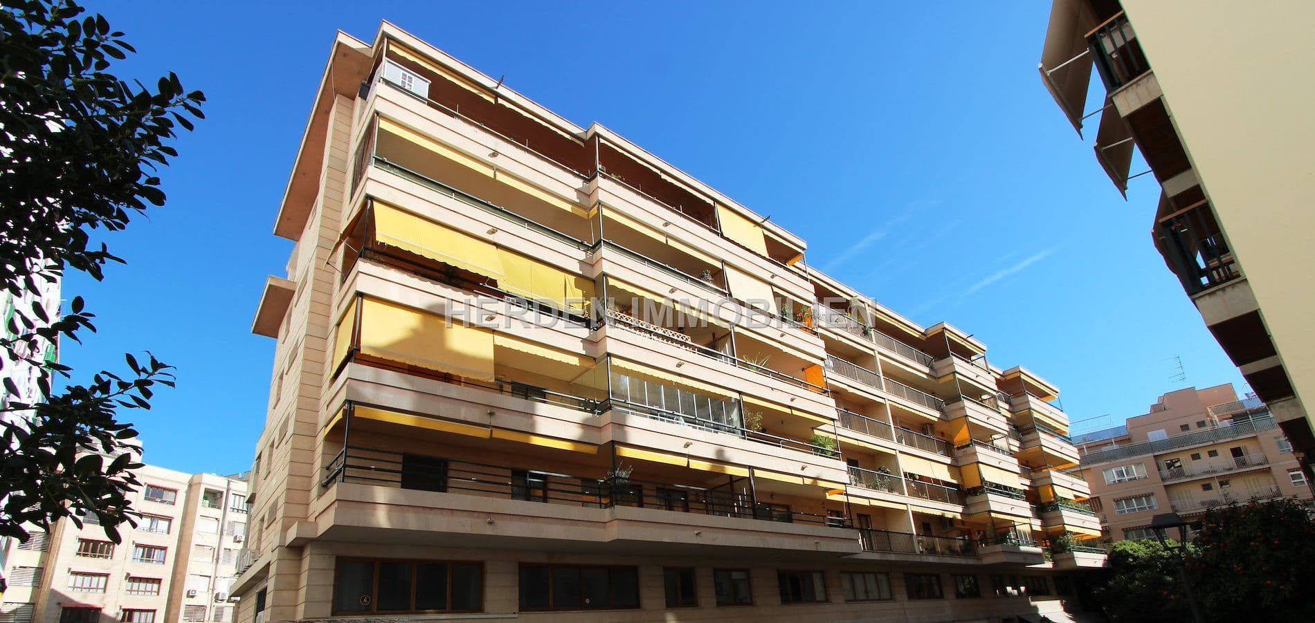 EXCLUSIVO PISO DE LUJO EN VENTA EN UNA UBICACIÓN PRIVILEGIADA EN EL CENTRO DE PALMA DE MALLORCA - Foto 1