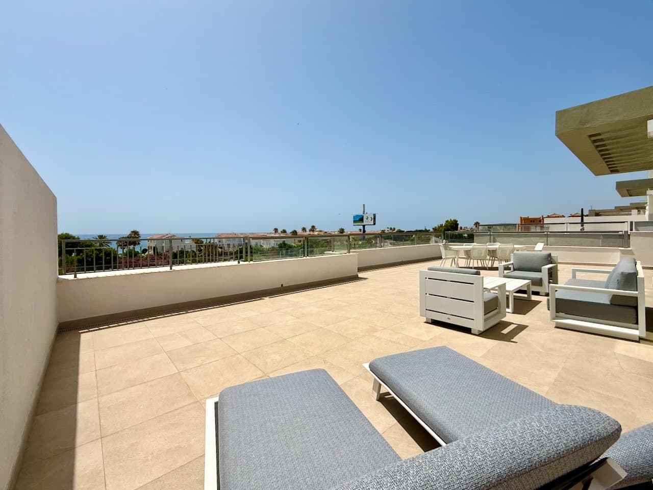 Precioso Ático con vistas panorámicas al mar.- - Foto 4