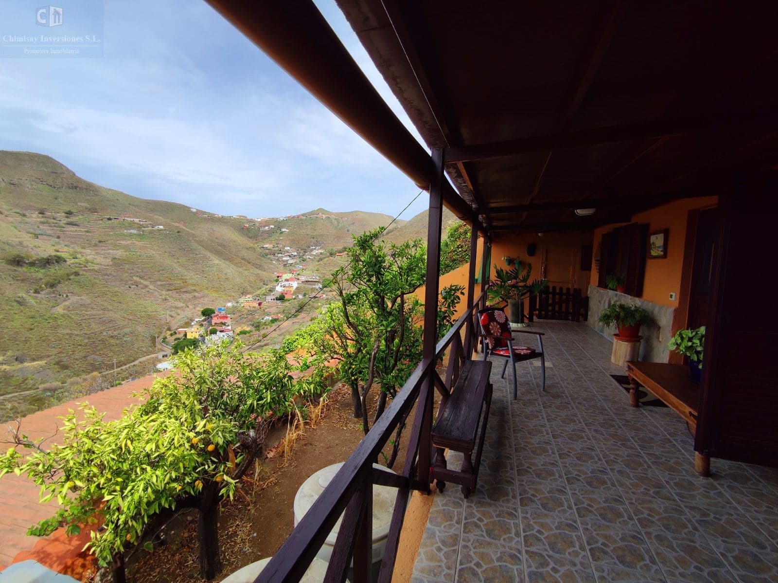 MARAVILLOSO CHALET EN LA MONTAÑA A 10 MIN DE LA LAGUNA - Foto 1