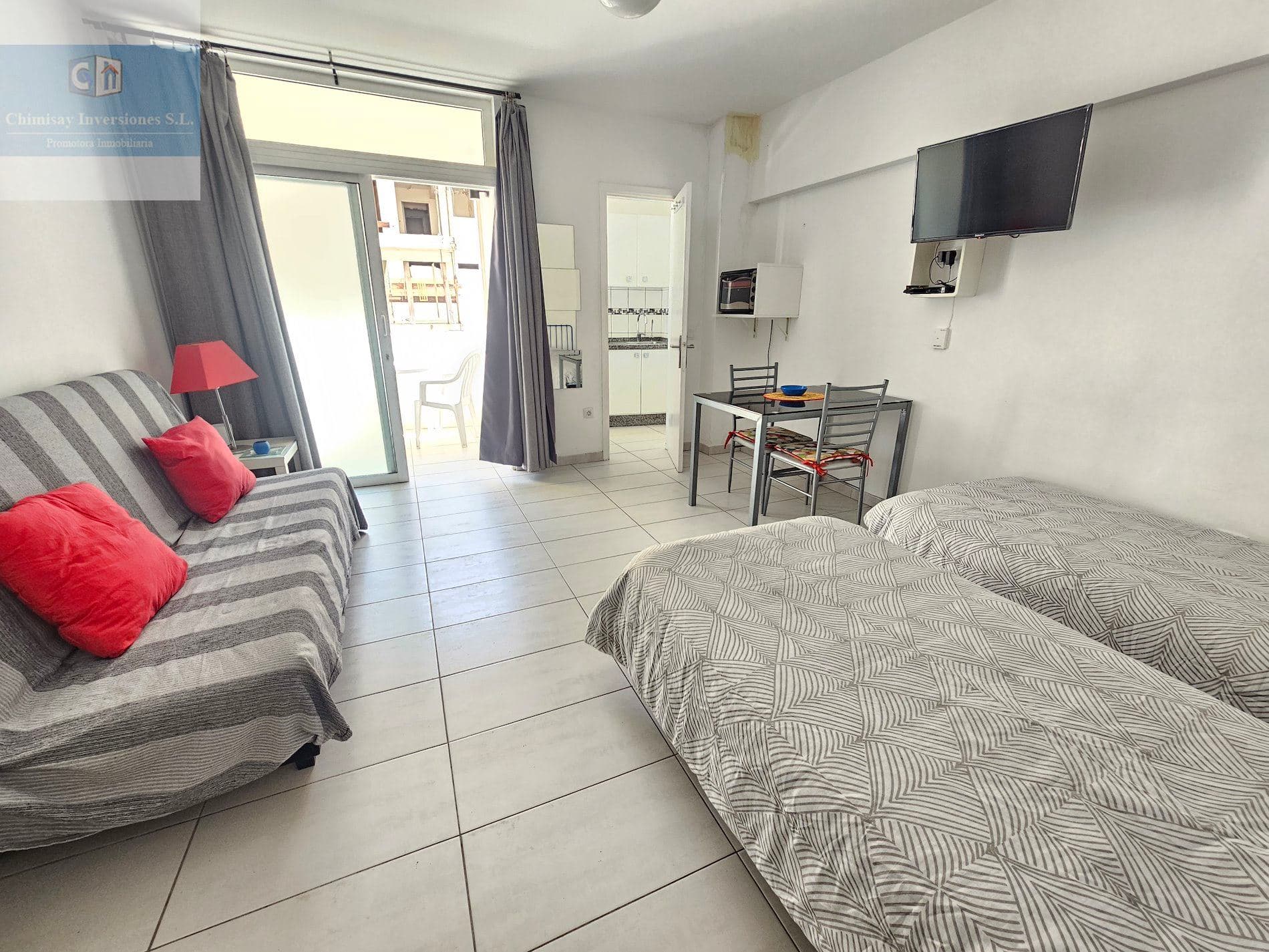 ESTUDIO REFORMADO EN ZONA MARTIÁNEZ - Foto 2