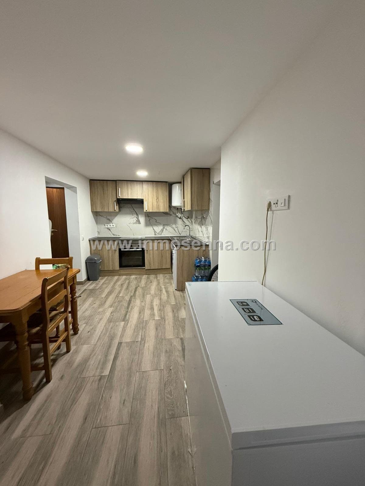 SE VENDE PLANTA BAJA TOTALMENTE REFORMADA EN COREA - Foto 3