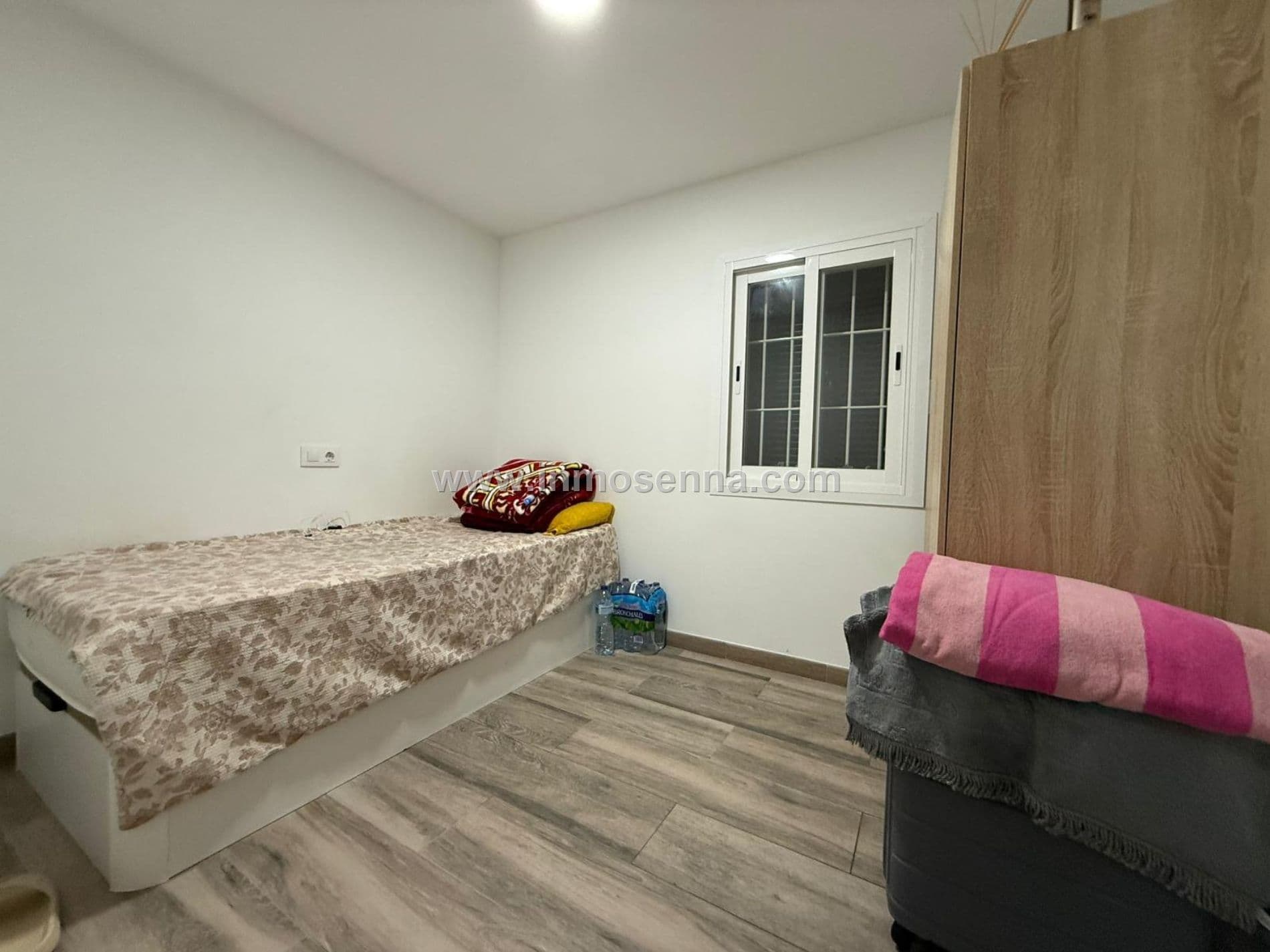 SE VENDE PLANTA BAJA TOTALMENTE REFORMADA EN COREA - Foto 4