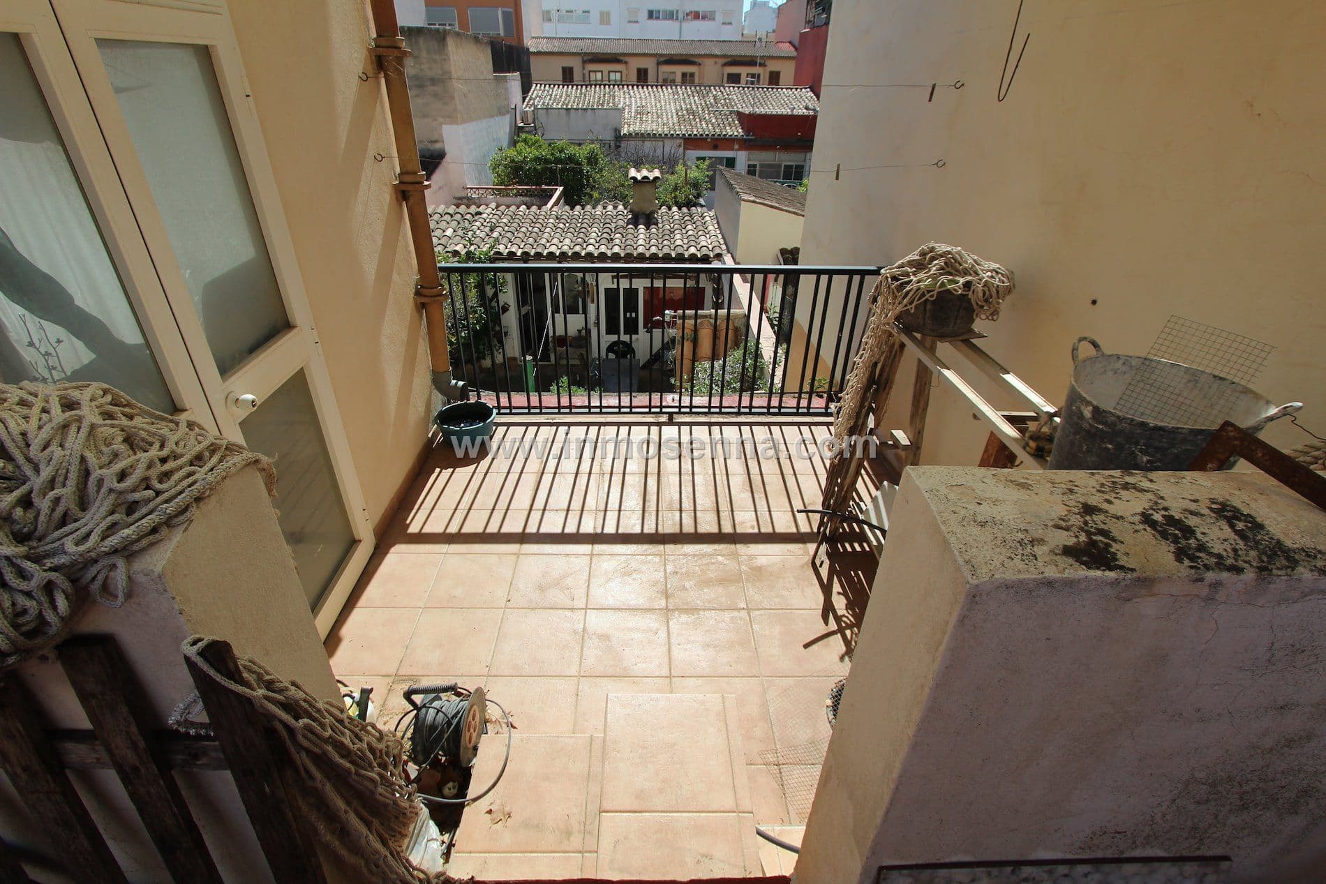 PRECIOSA PLANTA BAJA TECHO LIBRE DE 100 m2 + 90m2 DE TERRAZA EN LA ZONA DE REYES CATÓLICOS - Foto 4