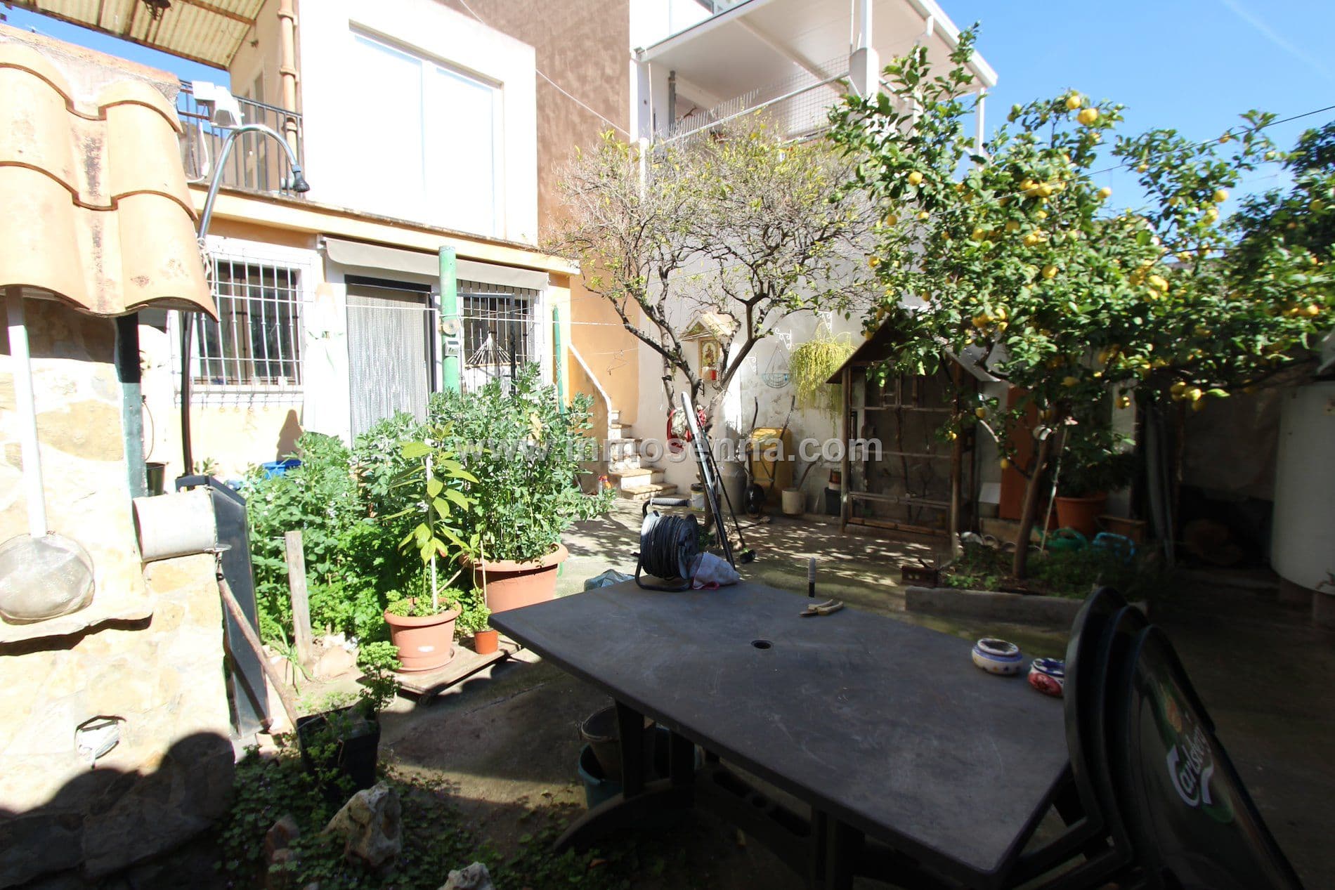 PRECIOSA PLANTA BAJA TECHO LIBRE DE 100 m2 + 90m2 DE TERRAZA EN LA ZONA DE REYES CATÓLICOS - Foto 3