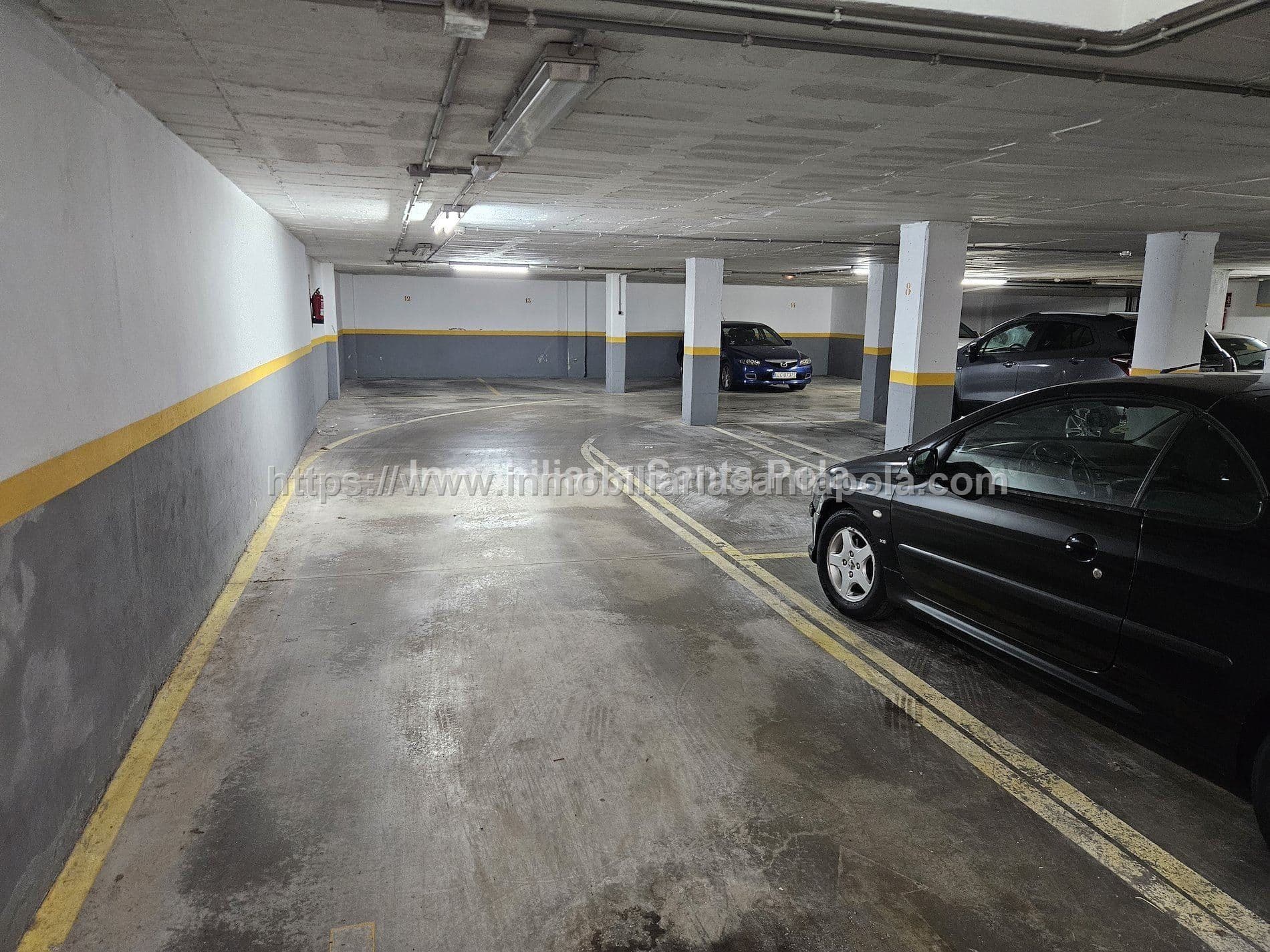 Plaza de aparcamiento, centro de Santa Pola. - Foto 4