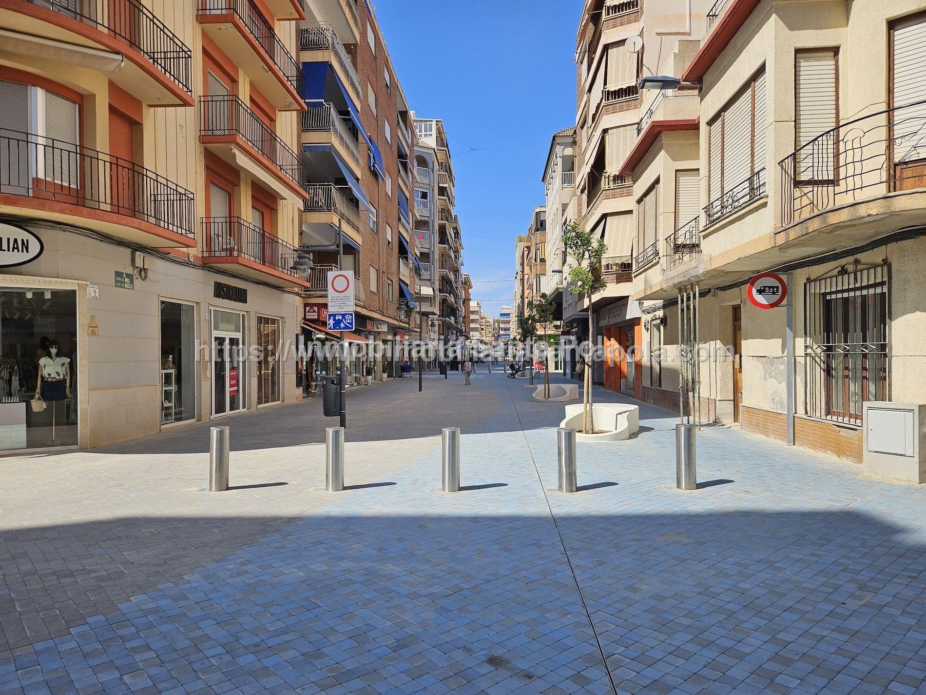 Plaza de aparcamiento, centro de Santa Pola. - Foto 1
