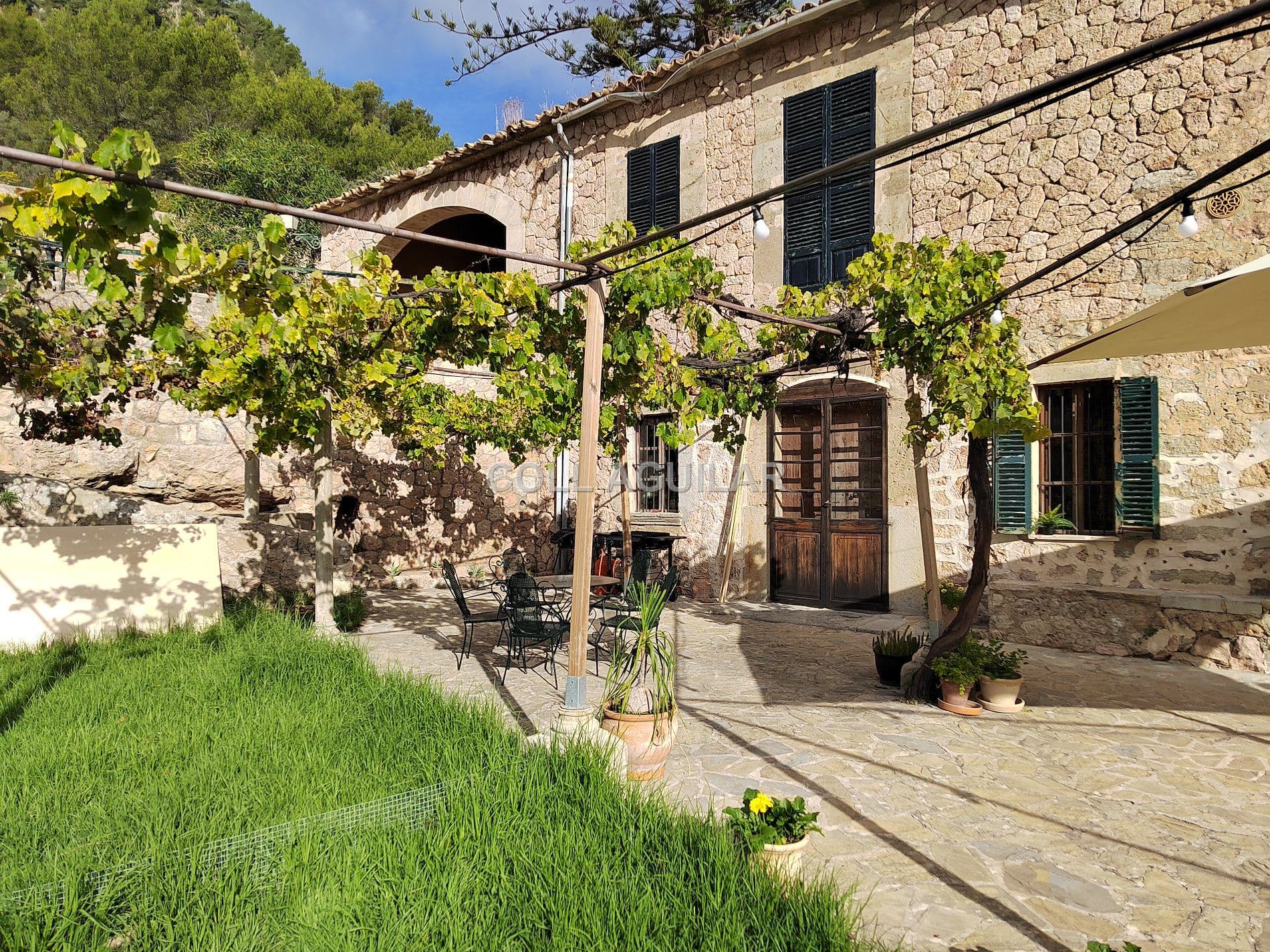 ESPECTACULAR POSSESION MALLORQUINA  EN ESPORLAS  500.000 m2 - Foto 2