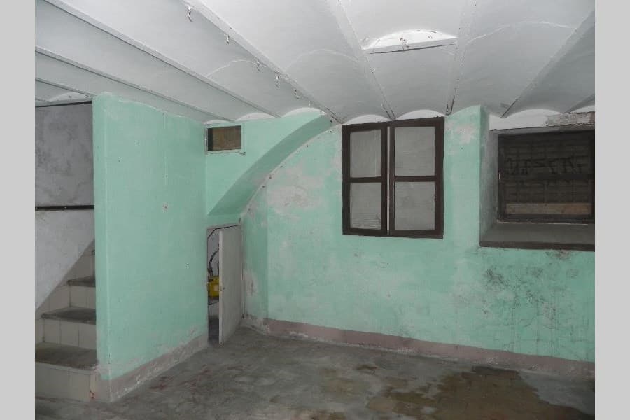 ENTRESUELO Y SEMISÓTANO EN EL CASCO ANTIGUO - Foto 1