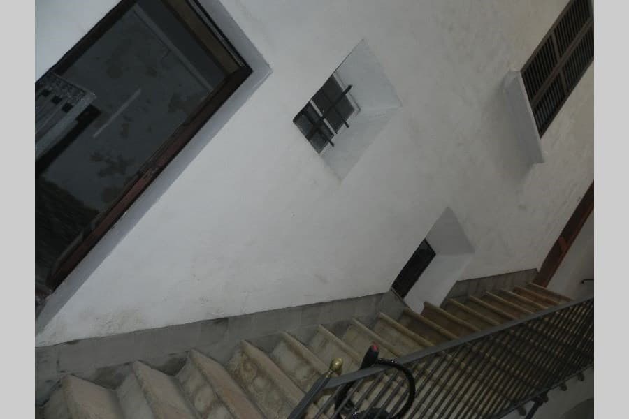 ENTRESUELO Y SEMISÓTANO EN EL CASCO ANTIGUO - Foto 4