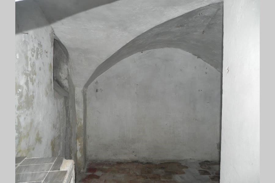 ENTRESUELO Y SEMISÓTANO EN EL CASCO ANTIGUO - Foto 3