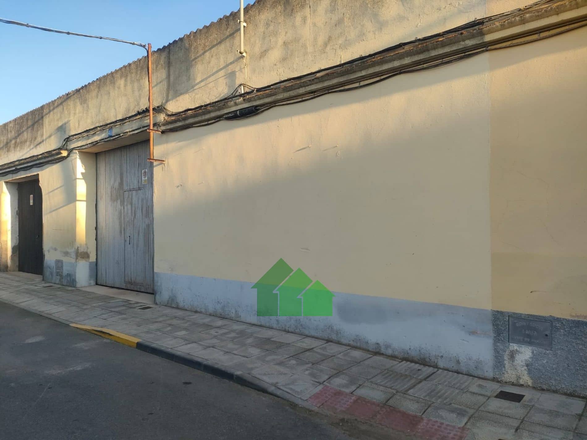 Nave comercial - Montijo - Foto 1