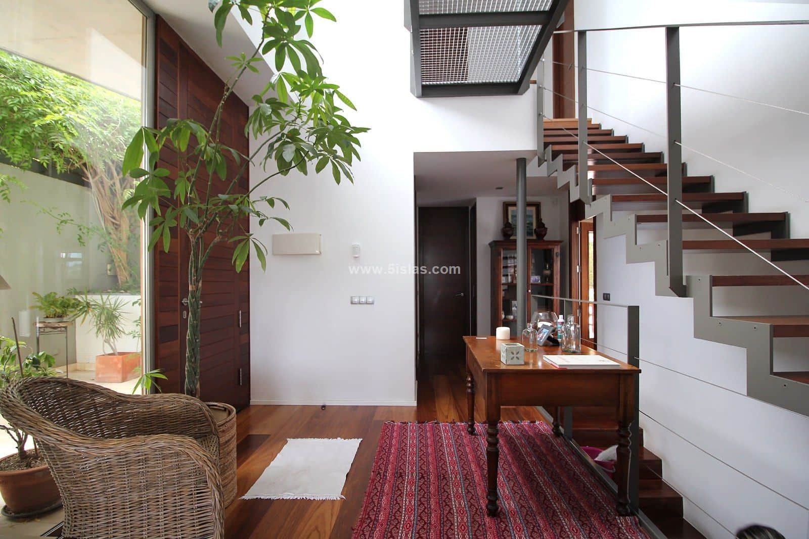 Casa unifamiliar moderna con vistas al mar y piscina en Bonanova - Foto 5