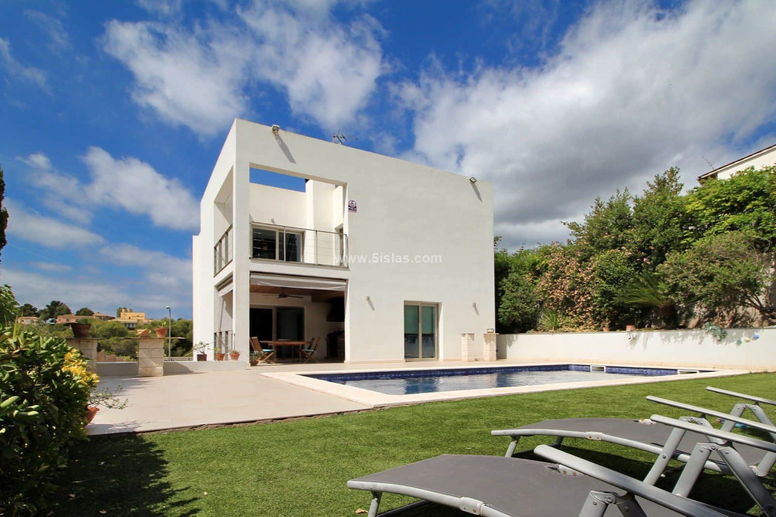 Casa unifamiliar moderna con vistas al mar y piscina en Bonanova - Foto 2