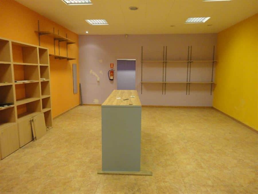 Local comercial en alquiler en Centro, Sant Vicenç Dels Horts - Foto 2