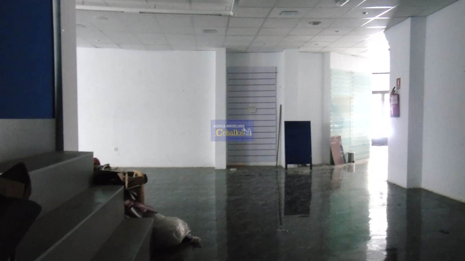 Local comercial en alquiler en Centro, Guadalajara - Foto 2