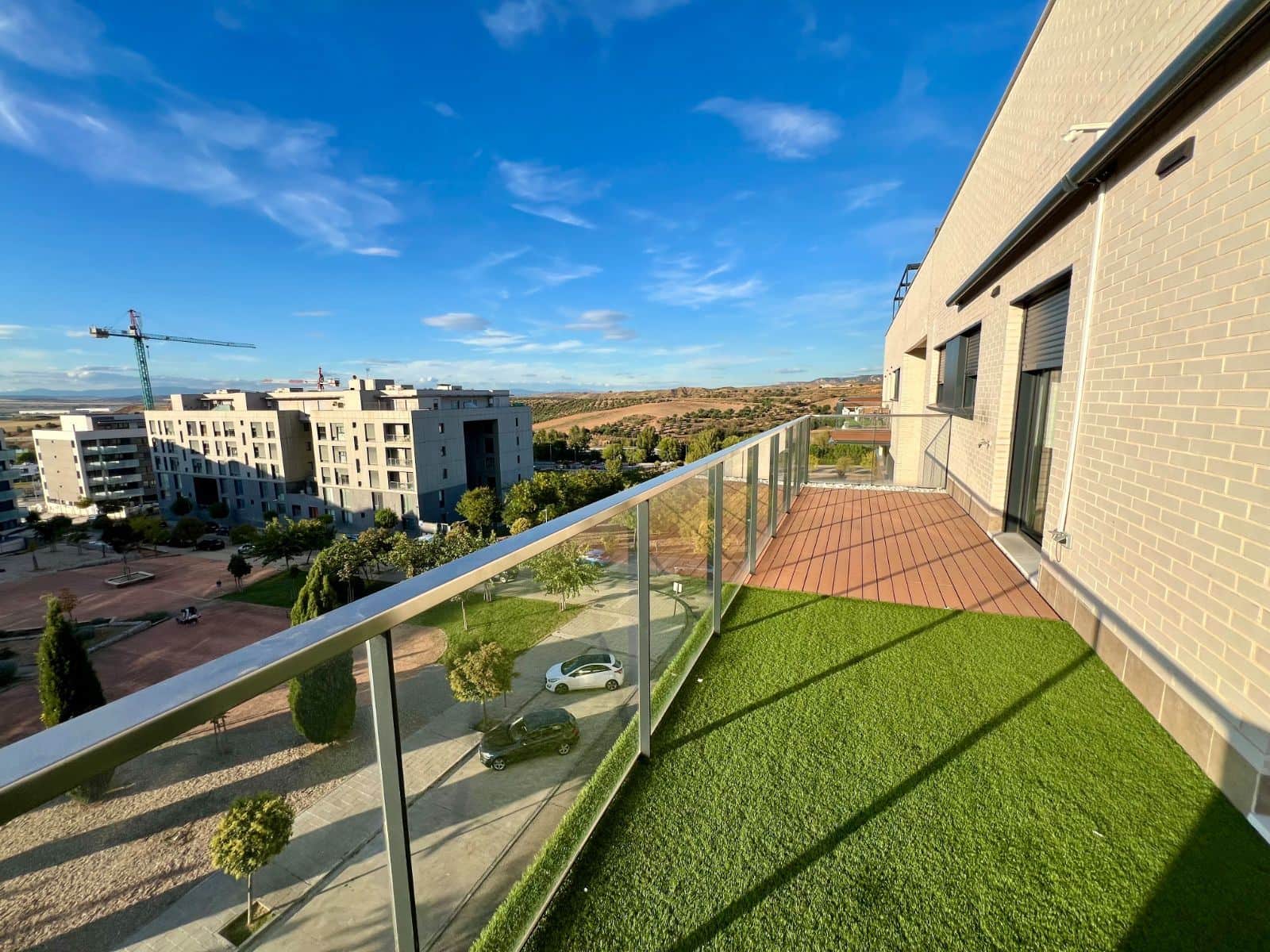 ¡Vivienda Moderna y Espaciosa de 130 m²! Perfecta para Familias y en Ubicación Privilegiada - Foto 2