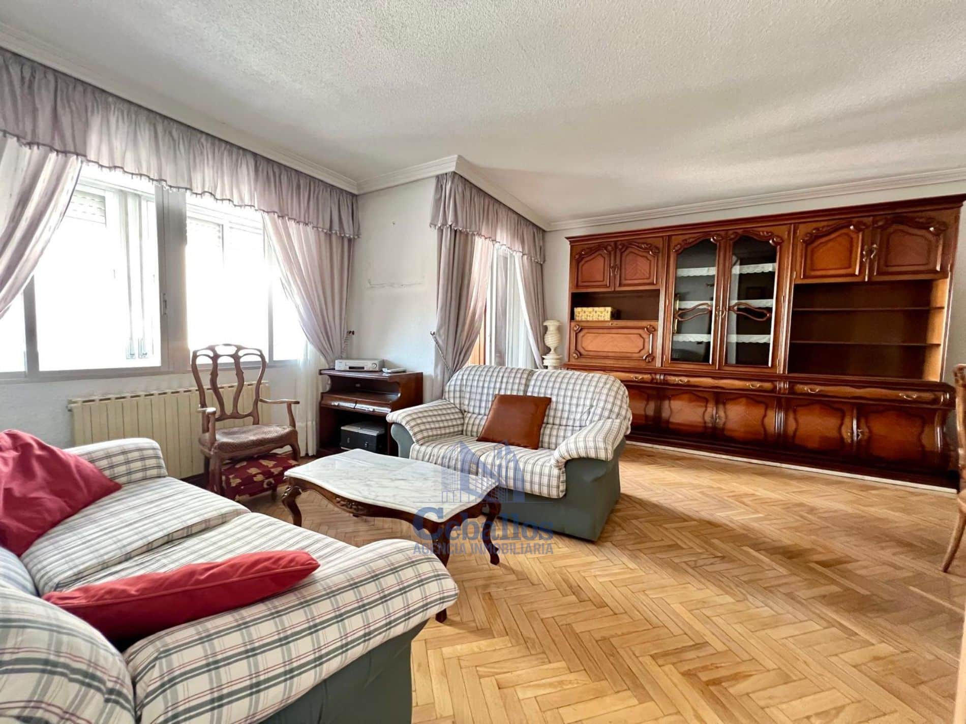 Piso en venta en Guadalajara - Foto 3