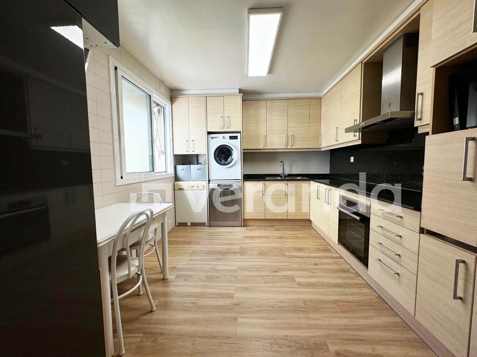 SEMINUEVO 102 M2 CON PARQUING ZONA CENTRO - Foto 3