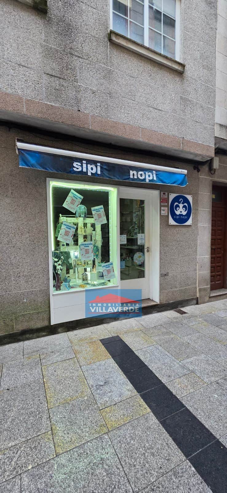Local comercial en alquiler en Cangas - Foto 2
