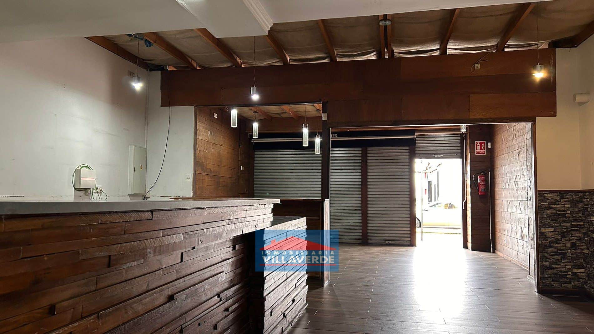 Local comercial en alquiler en Cangas - Foto 4