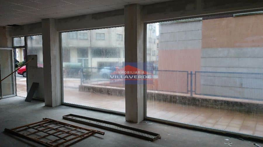 Local comercial en alquiler en Cangas - Foto 3