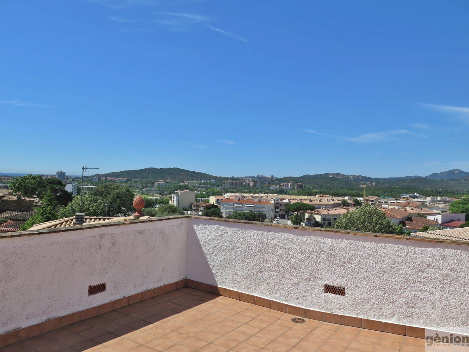 CASA INDEPENDIENTE EN TORREBOSCA, PLATJA D’ARO. AL LADO DEL CENTRO DEL PUEBLO - Foto 5