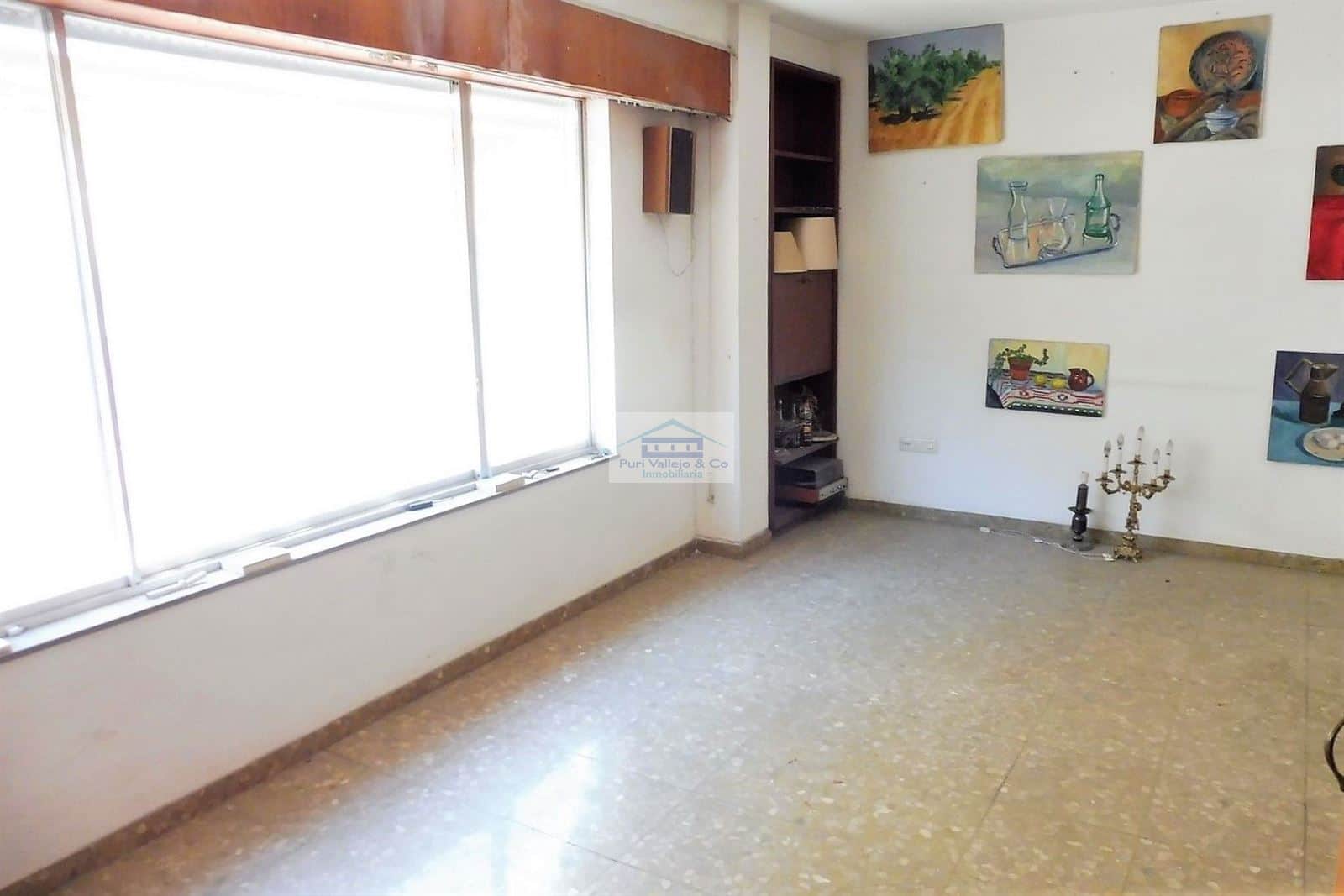 Gran piso en pleno centro para reformar. - Foto 2