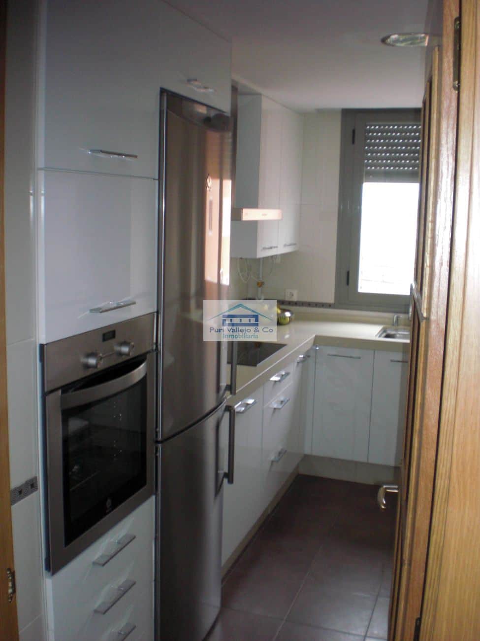 Piso de reciente construcción con piscina. - Foto 4