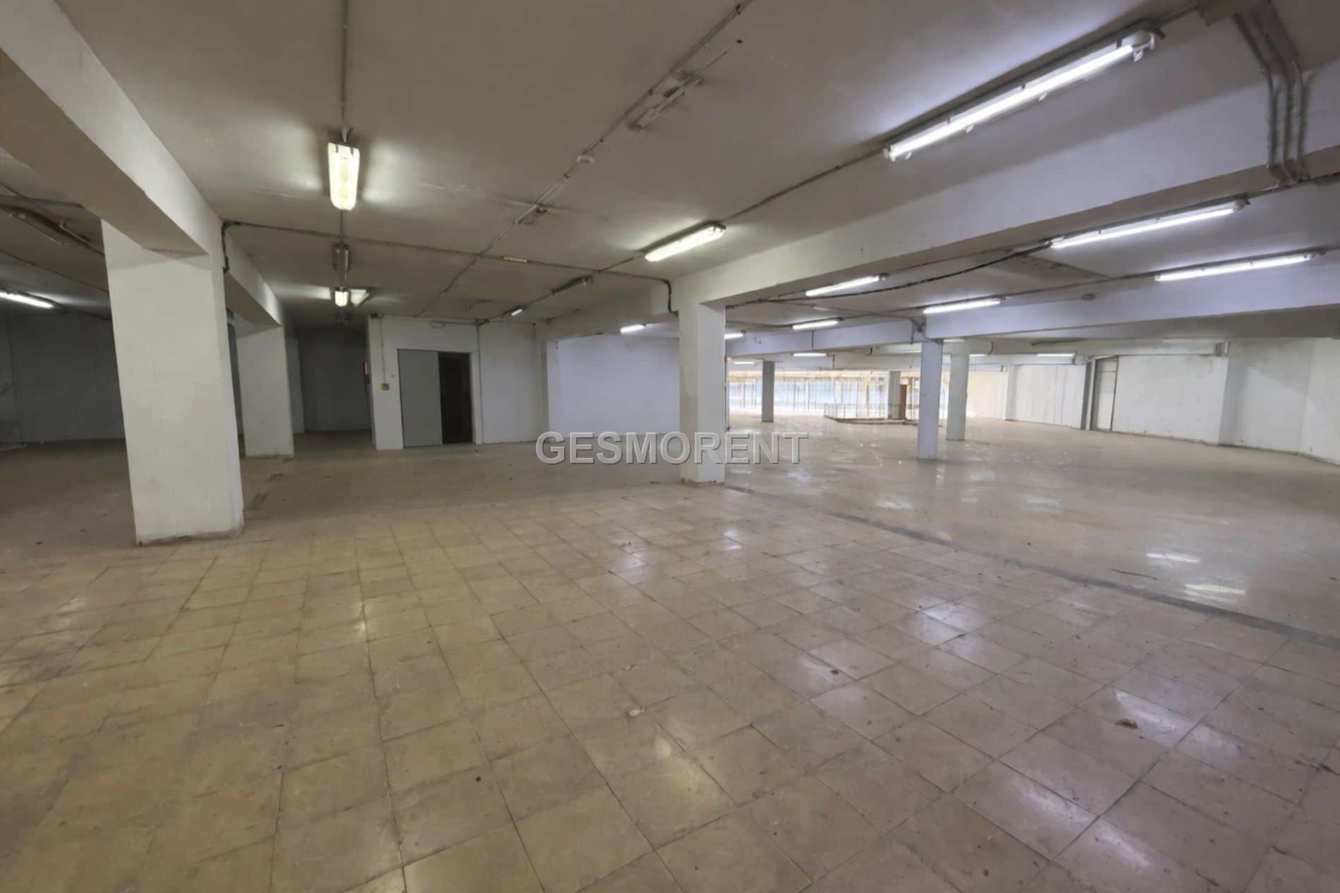 Local comercial en alquiler en Calle Manacor, Palma de Mallorca - Foto 3