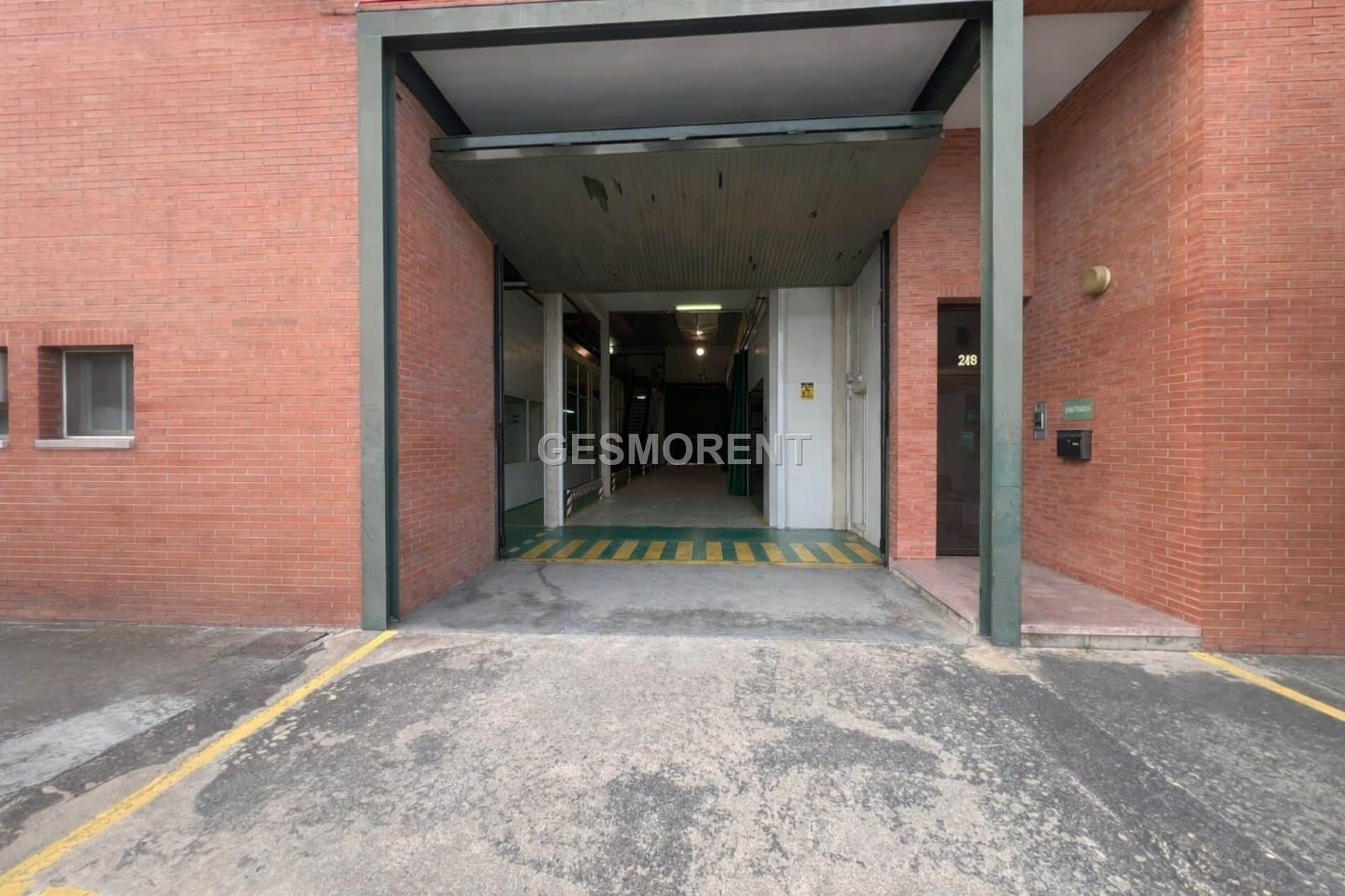 Nave industrial en venta en Sant Vicenç Dels Horts - Foto 2